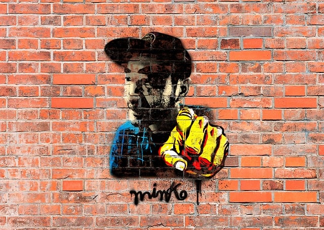 Murale-Kameleony: Jak technologia smart zmienia oblicze miejskich instalacji i czy tracimy duszę sprayu?